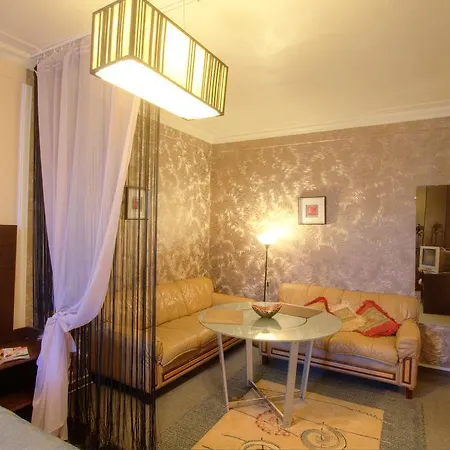 One-bedroom Nezavisimosti 33 Minsk